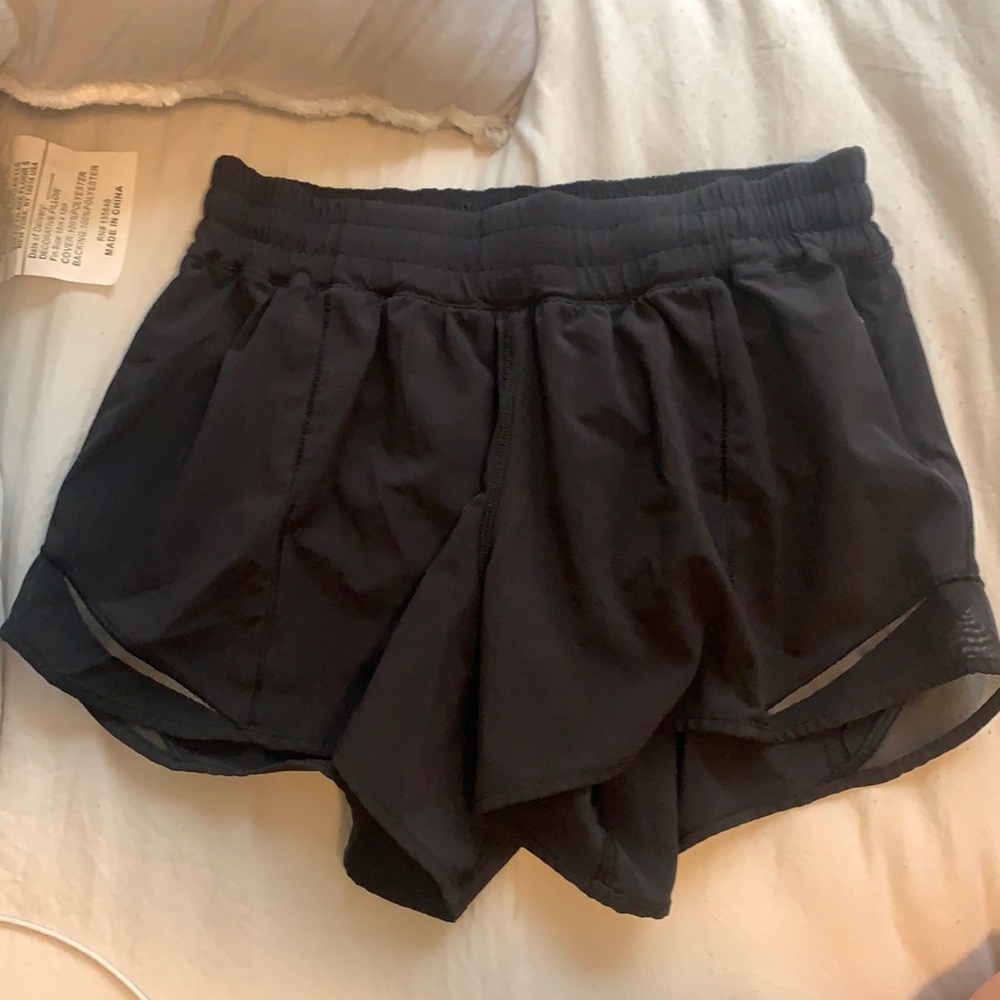 lululemon hotty hot shorts